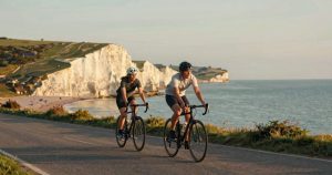 À bicyclette en normandie : itinéraires romantiques à deux